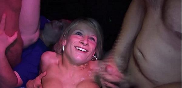  first b. party orgy for mom and stepdaughter